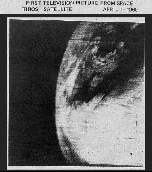 The first television image of Earth, transmitted by TIROS-1, 1 April 1960. (NASA)