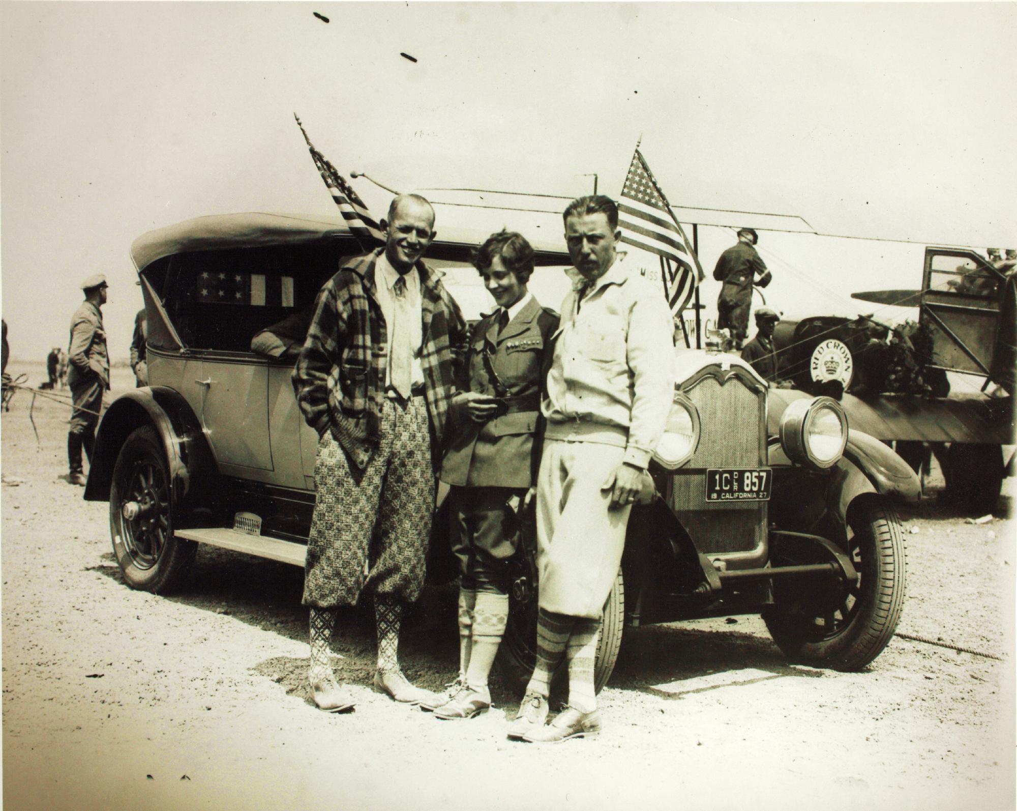 The crew of Miss Moran, left to right, Auggy Pedlar, Mildred Doran and Lieutenant Vilas R. Knope, U.S. Navy. (Sand Diego Air and Space Museum Archives)
