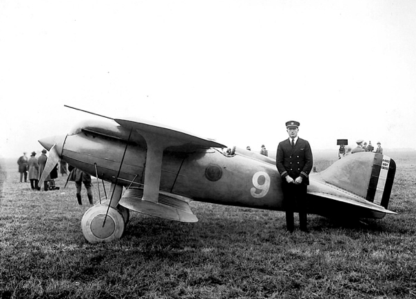 Lieutenant Alford J. Williams, Jr., United States Navy, with a Curtiss R2C-1. (FAI)