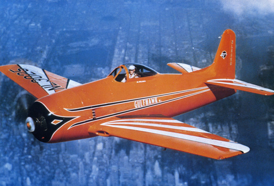 Alford J. Williams, Jr. with his Grumman G-58A Gulfhawk, NL3025. (San Diego Air and Space Museum Archives) 