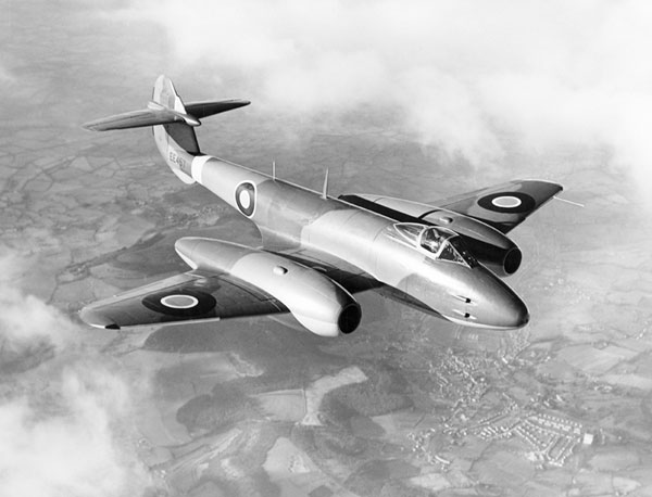 Gloster Meteor Mk.III EE457, sistership of the two record-setting Mk.IV prototypes. (Unattributed)