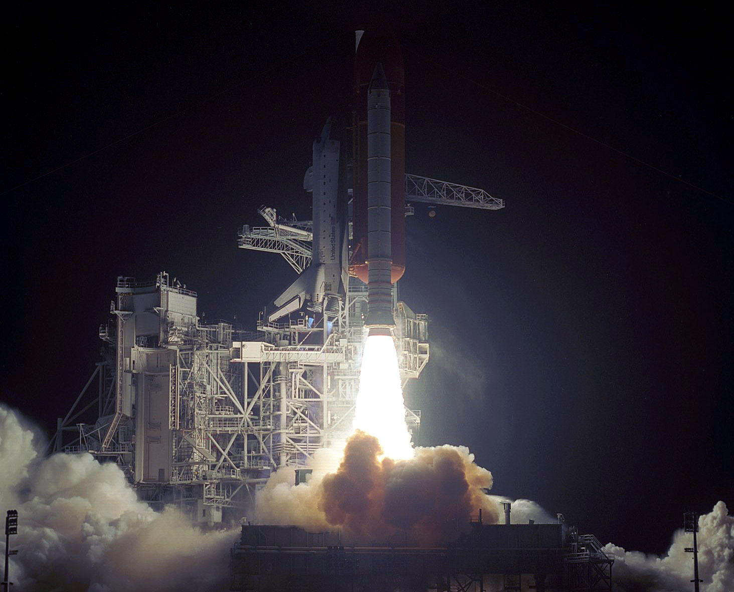 Space Shuttle Columbia (STS-35) lifts of from LC-39B, Kennedy Space Center, 06:49:00 UTC, 2 December 1990. (NASA) 