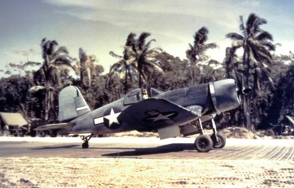 Vought F4U-1A Corsair of VMF-214, Torokina, 1942. (U.S. Navy)