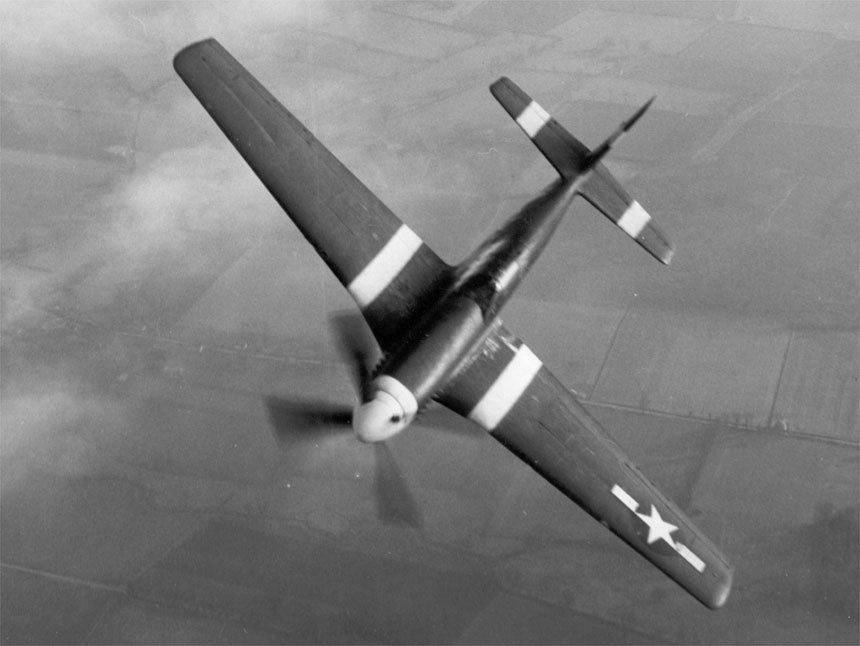 North American Aviation P-51B-1-NA Mustang in flight. (Air Force Historical Research Agency)