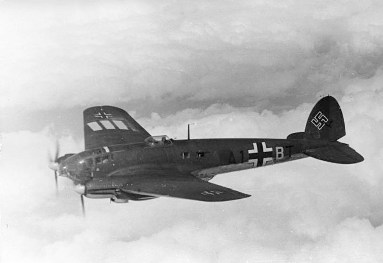 Heinkel He 111 bomber. (Deutsches Bundesarchiv)