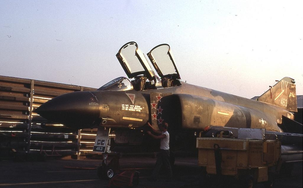 McDonnell F-4D-29-MC Phantom II 66-7463, flown by Captains Richie and DeBellevue, 28 August 1972. (U.S. Air Force)