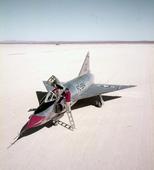Convair YF-102 52-7994 on Rogers Dry Lake, Edwards Air Force Base, California. (San Diego Air and Space Museum Archive)
