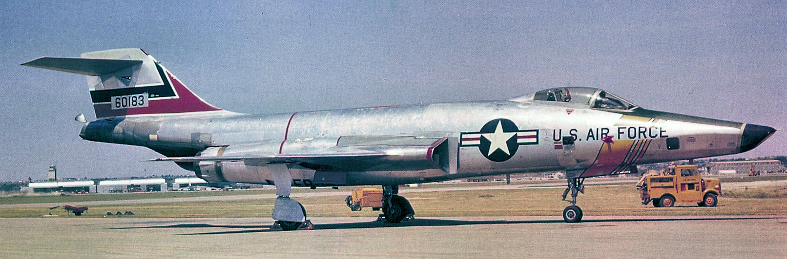 This McDonnell RF-101C-45-Voodoo, 56-0183, of the 20th Tactical Reconnaissance Squadron, is similar in appearance to the Voodoo flown by Captain Edwards, 15 April 1959. (Unattributed. 
