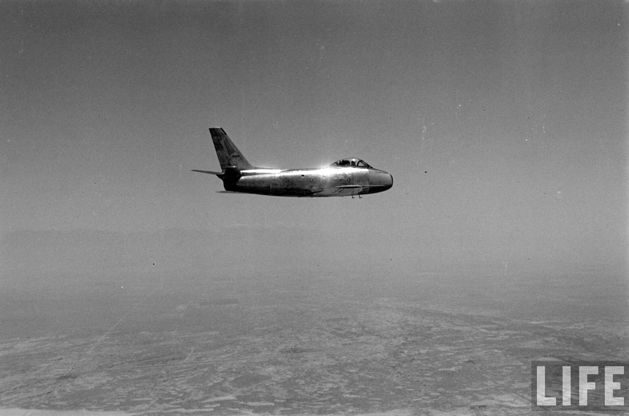 Canadair CL-13 Sabre Mk.3 No. 19200 in flight near Edwards Air Force Base, California, May 1953. (LIFE Magazine via Jet Pilot Overseas)