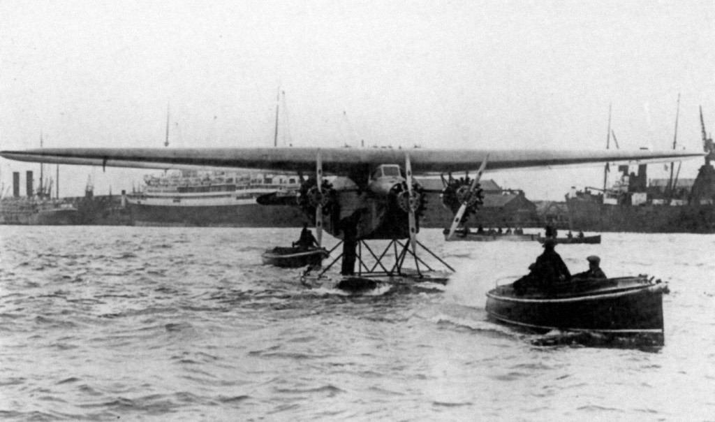 amelia earharts first flight over atlantic