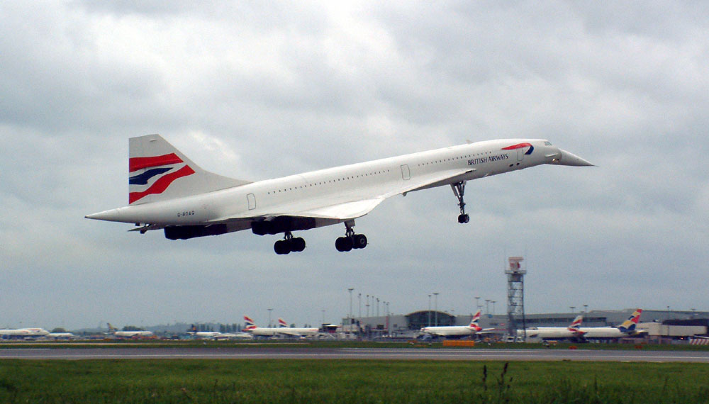Concorde G-BOAG lands at LHR