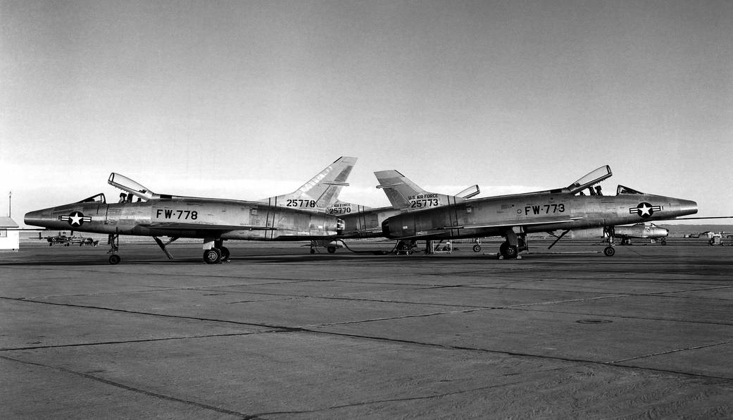 Following Welch's accident, NACA designed a new vertical fin for the F-100A. Ii was taller but also had a longer chord. This resulted in a 10% increase in area. (NASA E-1573)