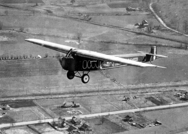 Fokker T-2, A.S. 64233, in flight, from above, left front quarter view, circa 1922–23. (Dutch Aviation)