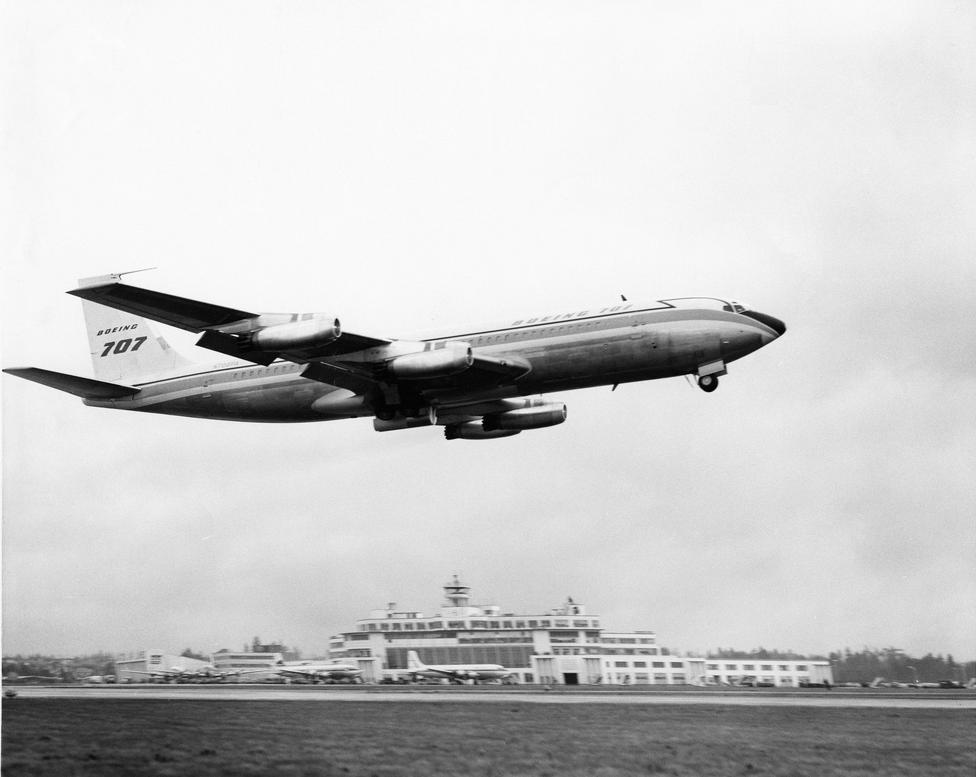 Boeing 707-121 N708PA retracts its landing gear after taking off at Seattle Tacoma Airport. (Unattributed)