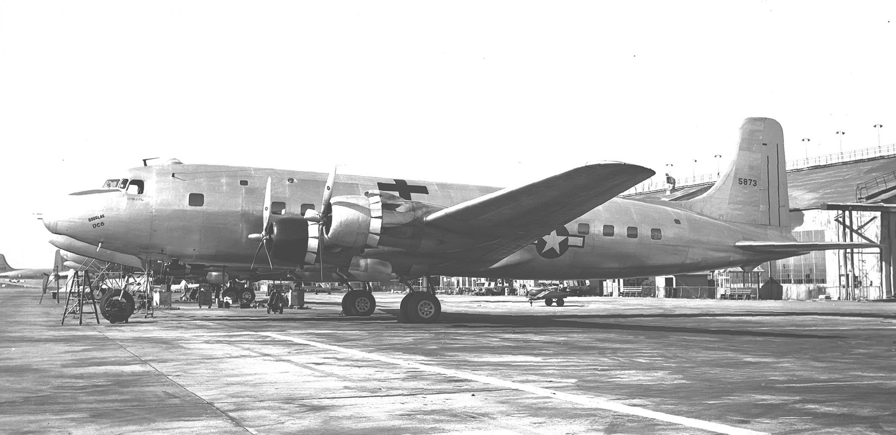 Douglas XC-112A Liftmaster 45-873 (U.S. Air Force)