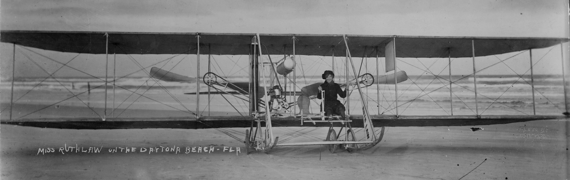 Ruth Bancroft Law with her Wright Model B at Daytona Beach, Florida, 1916. (National Archives and Records Administration)