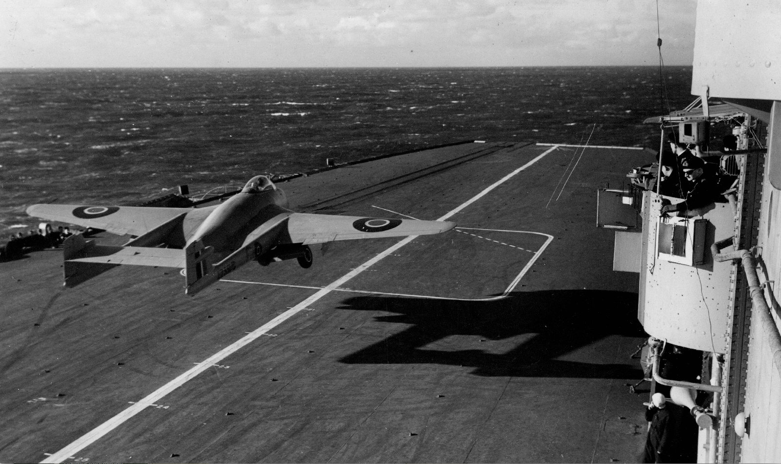 De Havilland Sea Vampire Mk.10 lands aboard HMS Ocean, 3 December 1945. (BAE Systems)