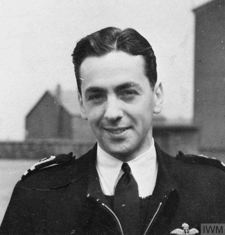 Lieutenant Eric M. Brown, MBE, DSC, RNVR. © IWM (A 31015)