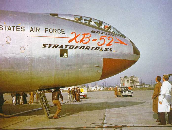 60 years ago: The famous Boeing 707 prototype barrel roll over Lake  Washington