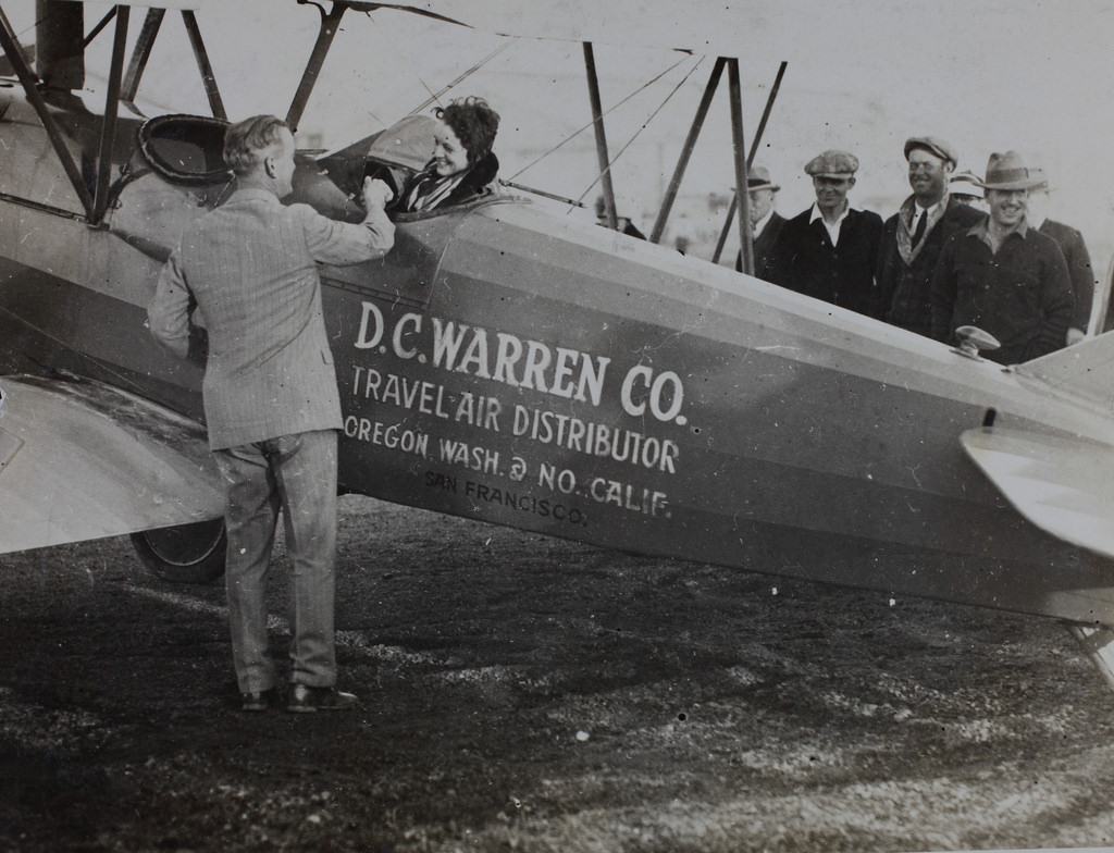 1928 travel air biplane