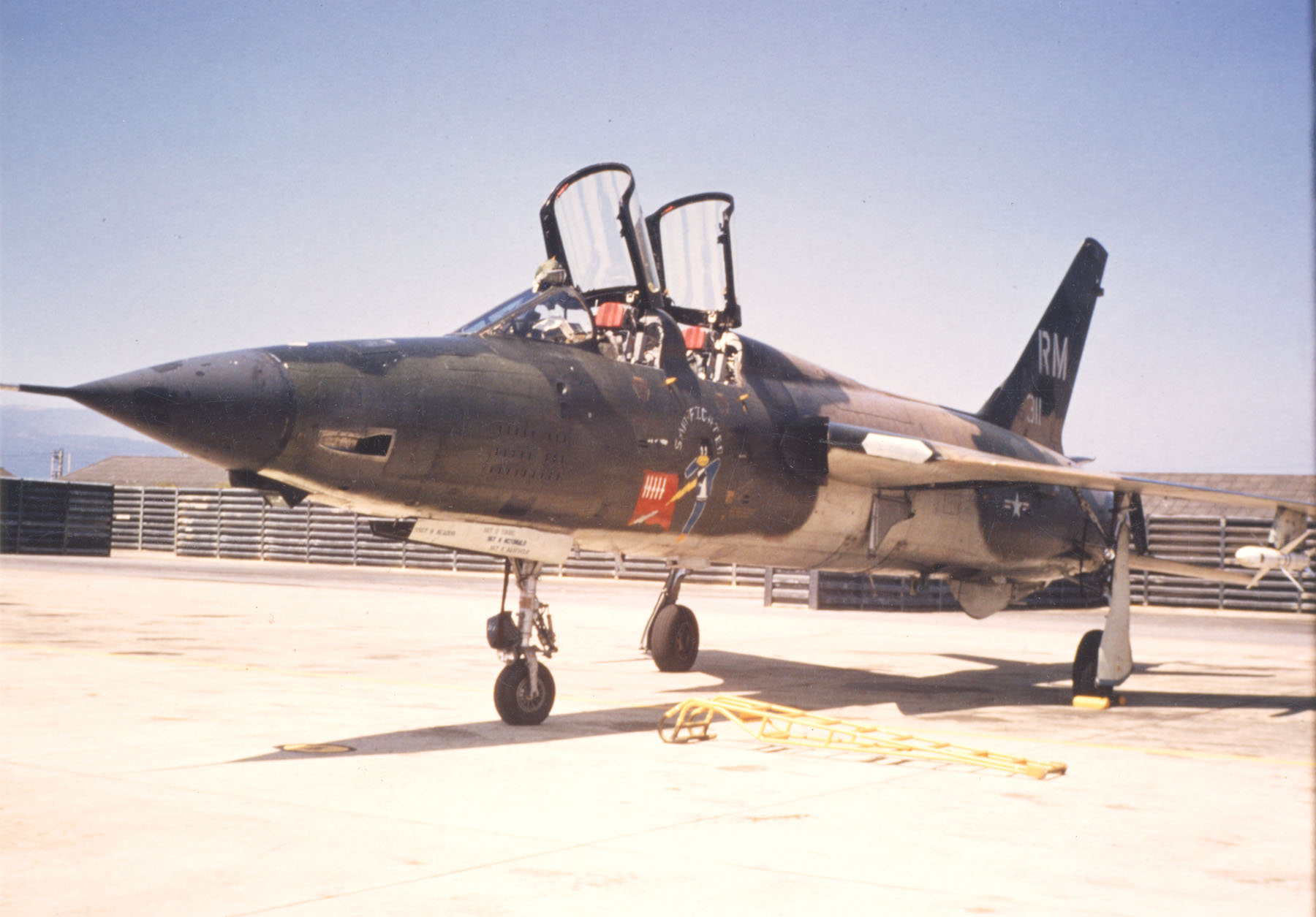 Republic-F-105F-1-RE-Thunderchief-63-8311-at-Korat-RTAFB-AFB.jpg