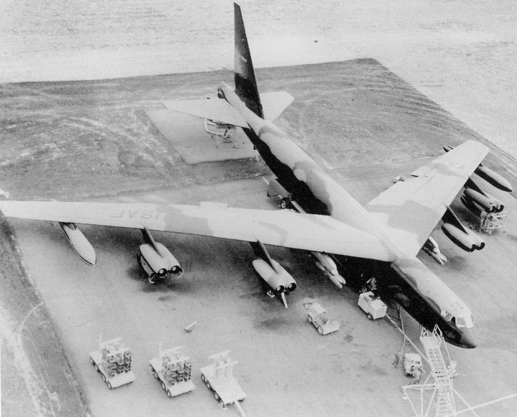 Boeing B-52d-65-bo Stratofortress 55-0110, On Ramp At U-tapao Ab 