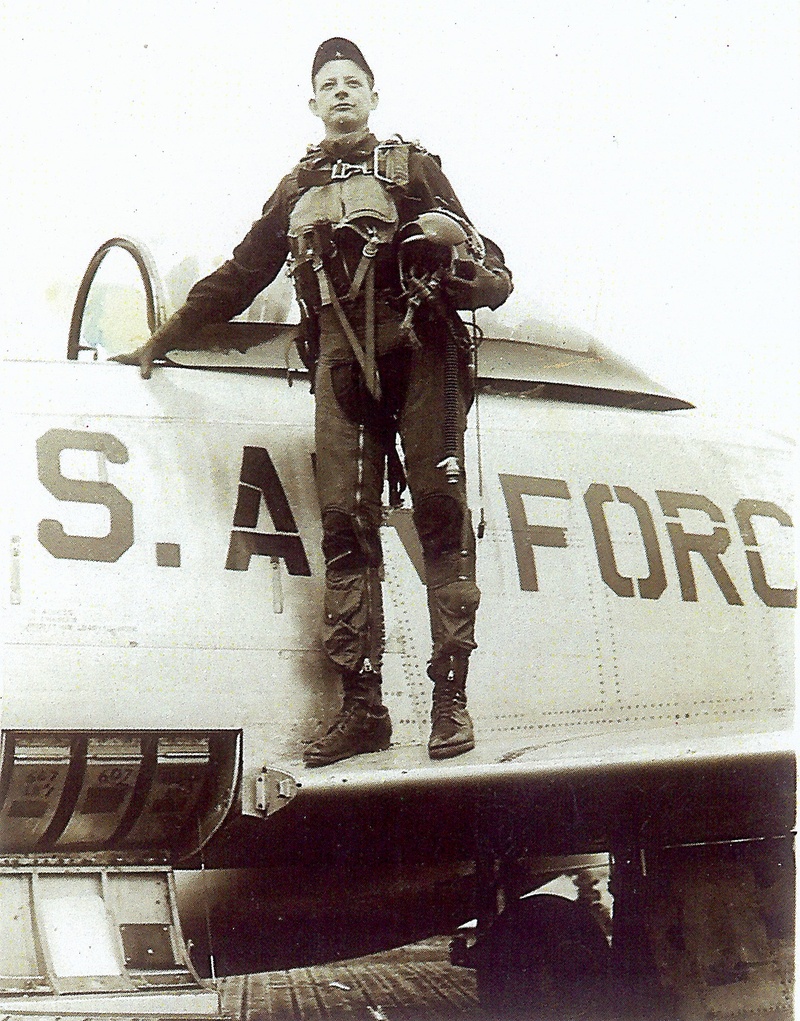 BROOKS, Barty Ray, First Lieutenant, USAFR, with F-86 Sabre, Korea ...