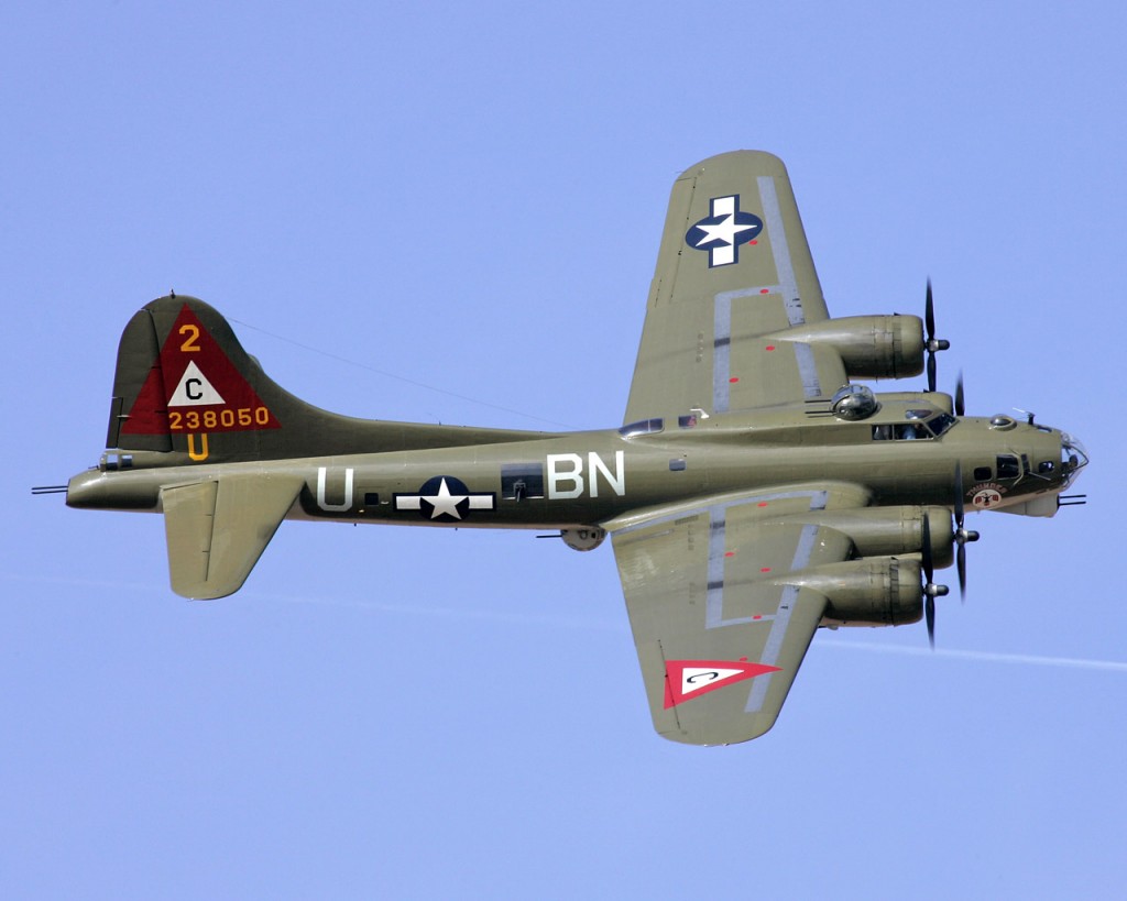 Boeing B-17G-105-VE Flying Fortress 44-85718, N900RW (marked As 42 ...